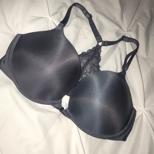 Victoria secret bra!